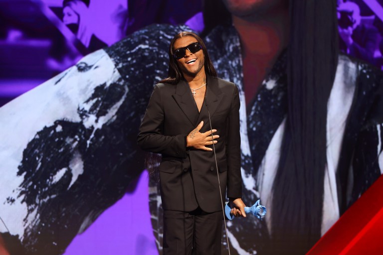 Law Roach’s Iconic Hairstyles: Setting Trends in Fashion Live from Jason Lee’s 3rd Annual Impact Awards