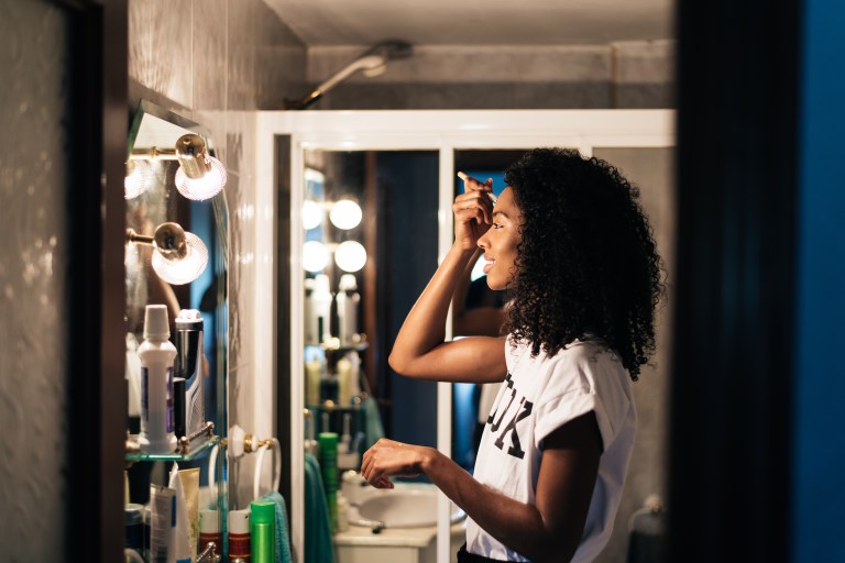 Mastering the Art of Self-Makeup in Minutes