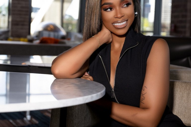 Invisible K Tips Queen: Dee Michelle’s Revolutionary Hair Care Method and Her Journey to a Seven-Figure Empire