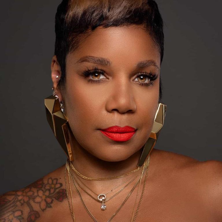 The GO-TO New York City Makeup Artist Keanda Vivar also known as Keys