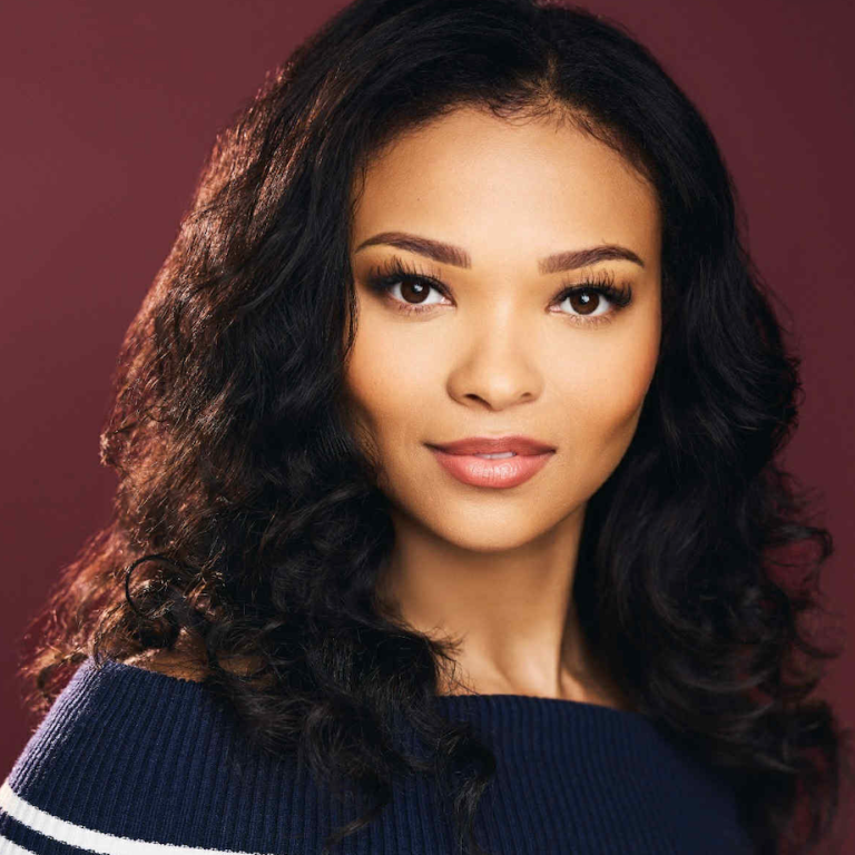 Holiday Royalty: Katelynn Bennett Claims Her Crown as the Season’s Leading Lady