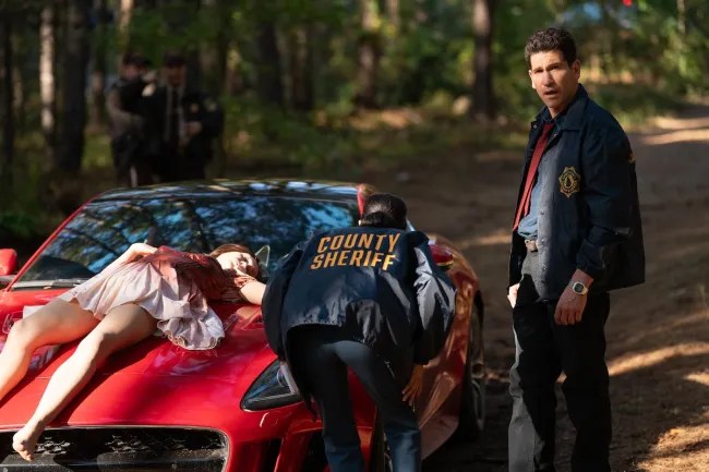 His And Hers Jon Bernthal Netflix Seriesjpg 9cfc44
