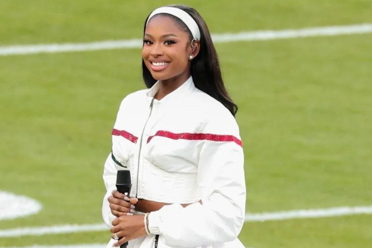A Queen Honoring a Legend: Coco Jones Channels Whitney Houston at the 2026 Super Bowl