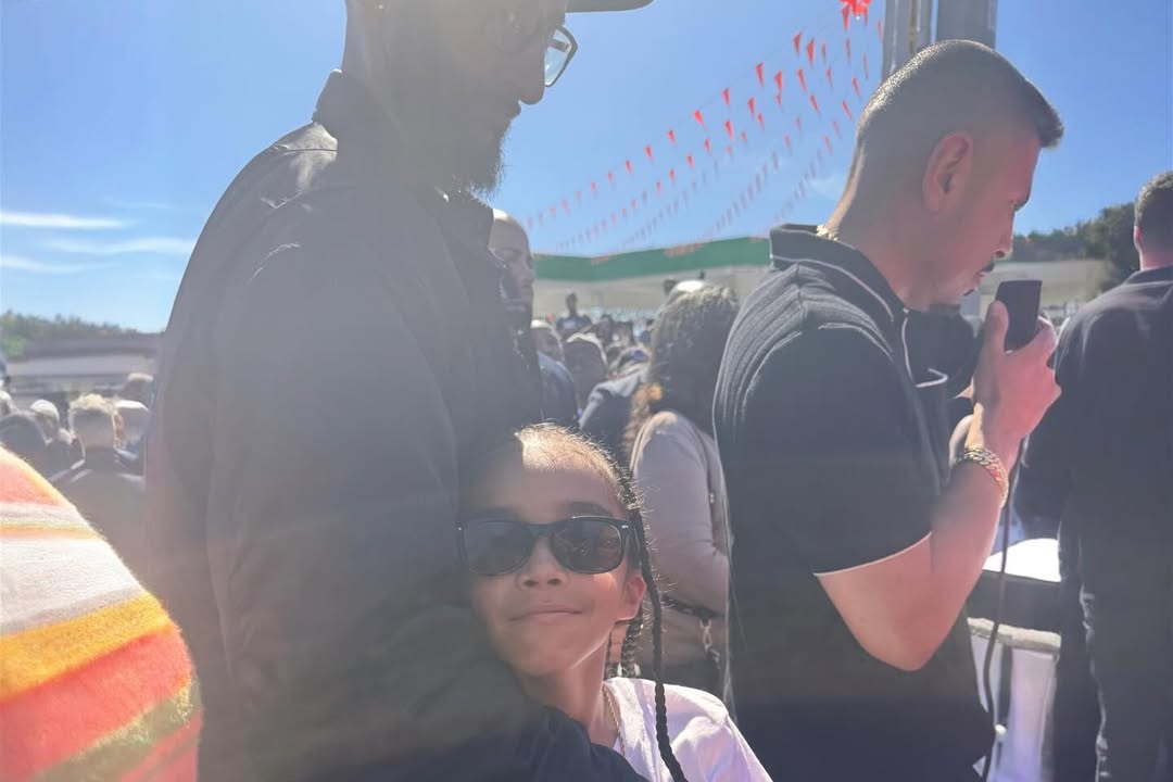 Laurenlondon 639972975 18569452699047472 4591942834128432717 N 8eb4ee