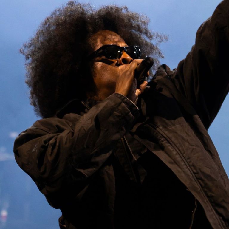 The Crown Shift: Hov Shuts Down the Stage with His Afro Reveal