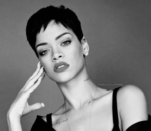 Rihanna Cutest Hair Styles From Bobs To Natural Curls Over The Years