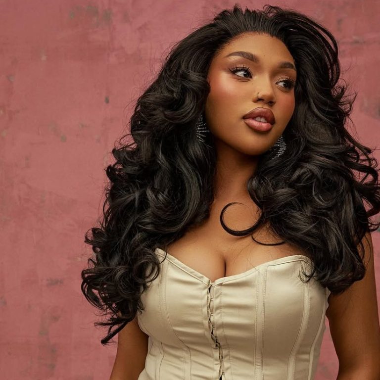 Syrai Smith Birthday Hair Voluminous Glam