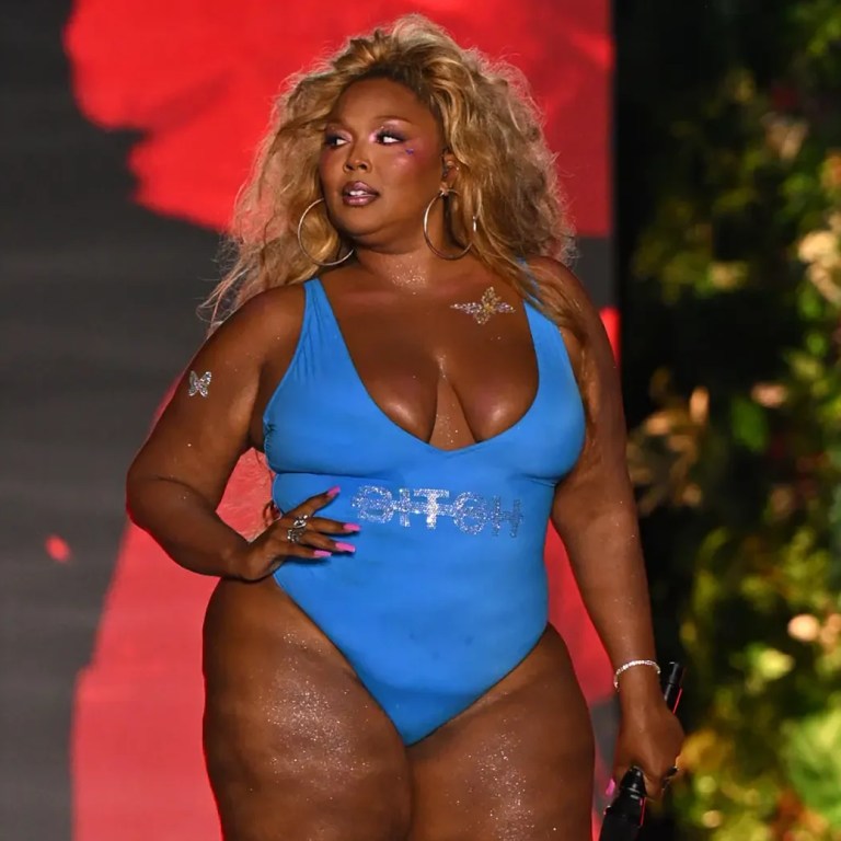 Lizzo Sports Illustrated Performance Shuts Down the 2026 Runway