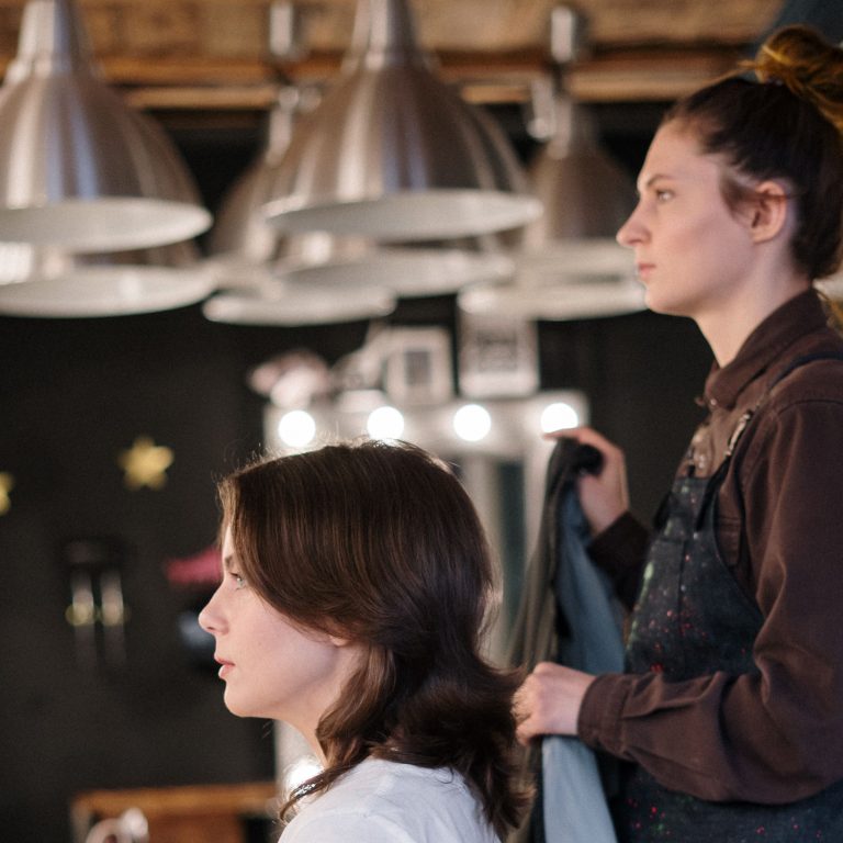 Behind-the-Scenes Beauty: How Stylists Recharge Between Clients