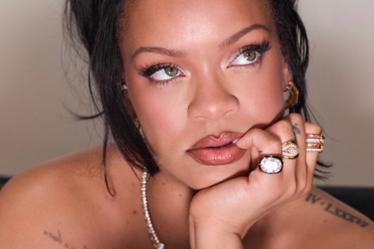 Rihanna Went Live On TikTok?!
